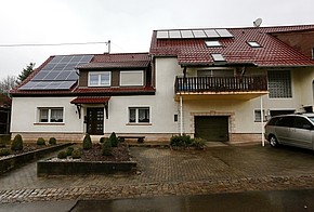 Haus mit Solarthermie und Photovoltaik
