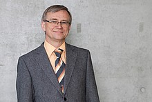 Professor Ulrich Möller vom Lehrbereich Bauphysik/Baukonstruktion der Hochschule für Technik, Wirtschaft und Kultur in Leipzig