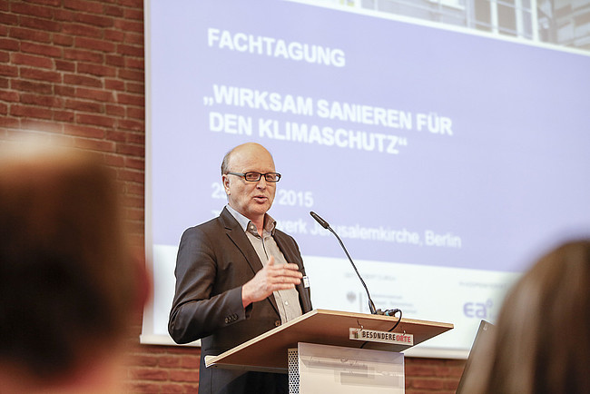 Rainer Schüle auf der Fachkonferenz &quot;Wirksam sanieren für den Klimaschutz&quot;