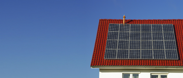 Photovoltaikanlagen sind grade für Hausbesitzer eine oftmals lohnende Investition